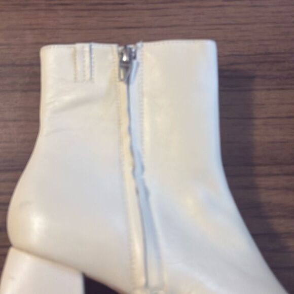 Dolce Vita Rango Lug Sole Ankle Boots Size 8 - Picture 3 of 5